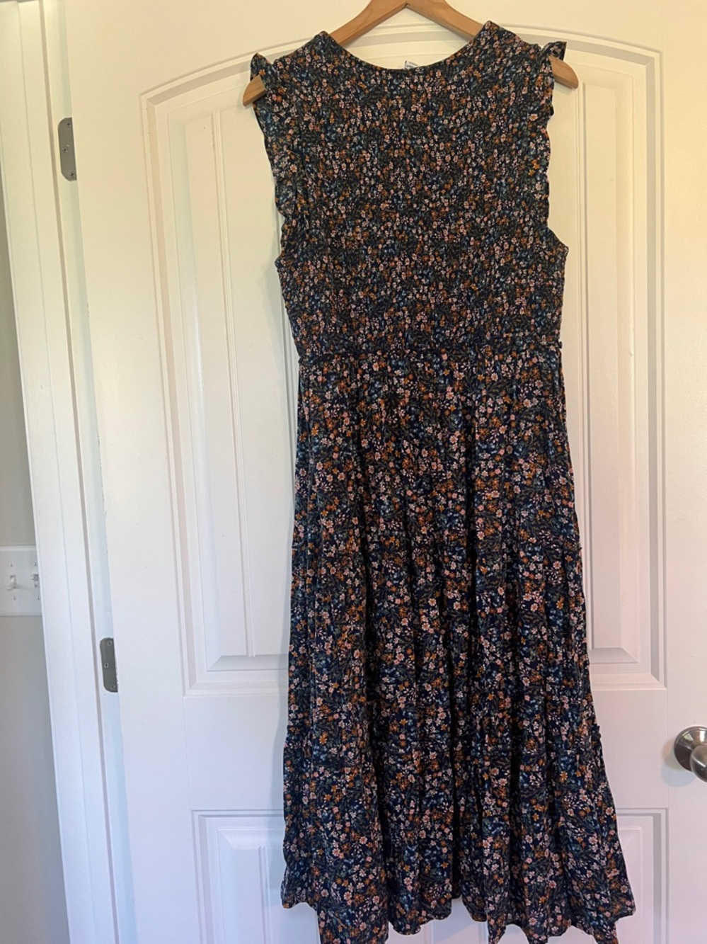 Tiered Maxi ditsy floral Dress - Picture 4 of 5